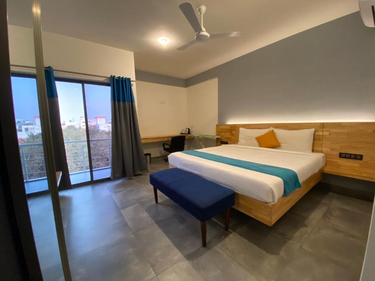 Aura Corporate Suites Bangalore Luaran gambar